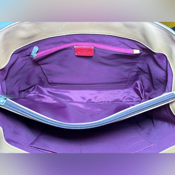 **SOLD** Vintage Etro Iconic Paisley Shoulder Bag - Picture 6 of 16